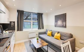 4 Person Modern Apartment Nr City Centre